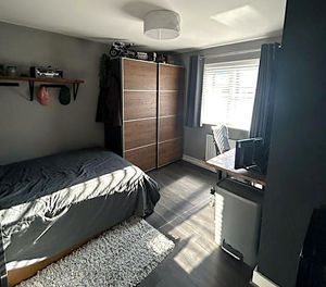 Bedroom- click for photo gallery